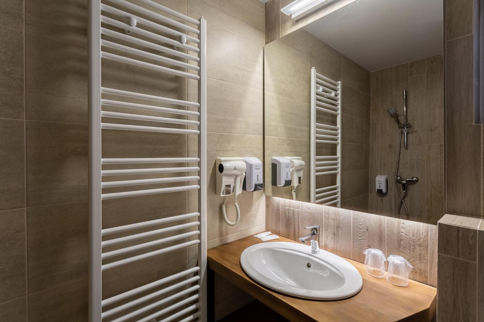 Genesis By Eden Hotel เปรดัล ภายนอก รูปภาพ